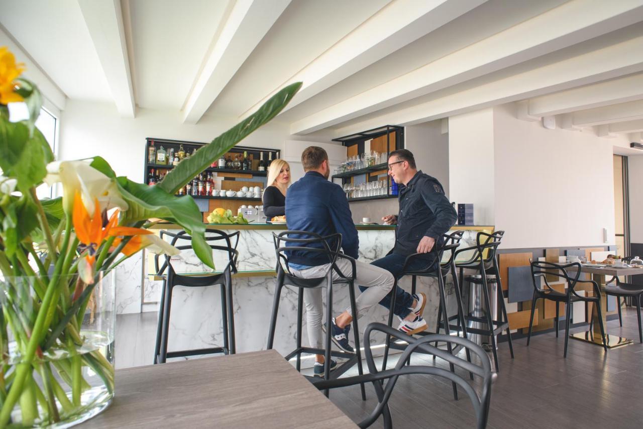 Upper - Boutique Hotel 밀라초 외부 사진